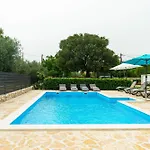 Ka Near Np Krka Waterfalls 别墅 *