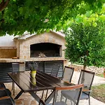 Ka Near Np Krka Waterfalls 别墅 Oklaj