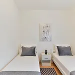 Ka Near Np Krka Waterfalls