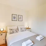 Ka Near Np Krka Waterfalls Oklaj