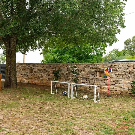 Ka Near Np Krka Waterfalls