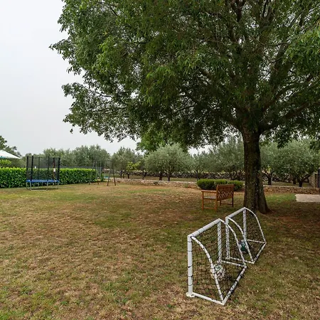 Ka Near Np Krka Waterfalls Vila