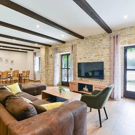 Vila Ka Near Np Krka Waterfalls Oklaj