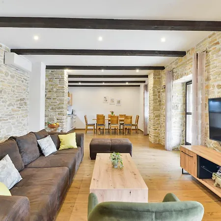 Ka Near Np Krka Waterfalls