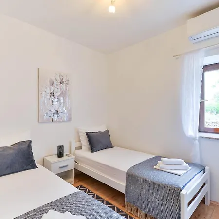 Ka Near Np Krka Waterfalls *