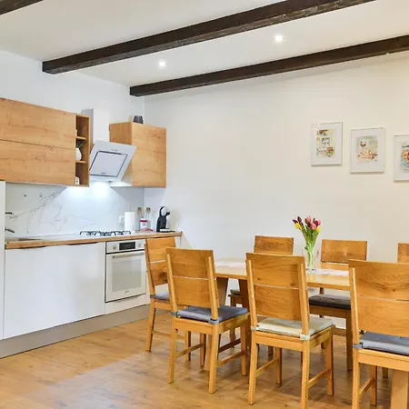 Ka Near Np Krka Waterfalls *