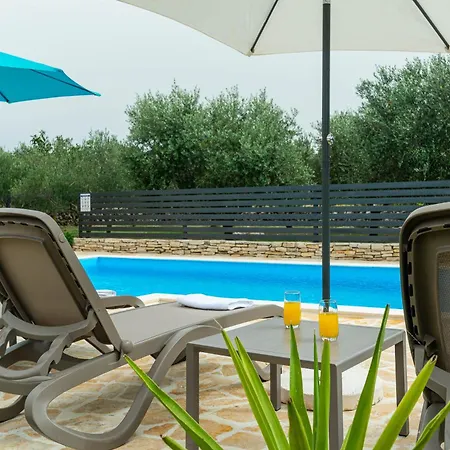 Ka Near Np Krka Waterfalls