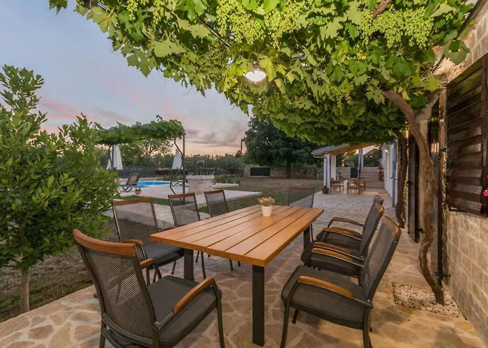 Ka Near Np Krka Waterfalls Villa