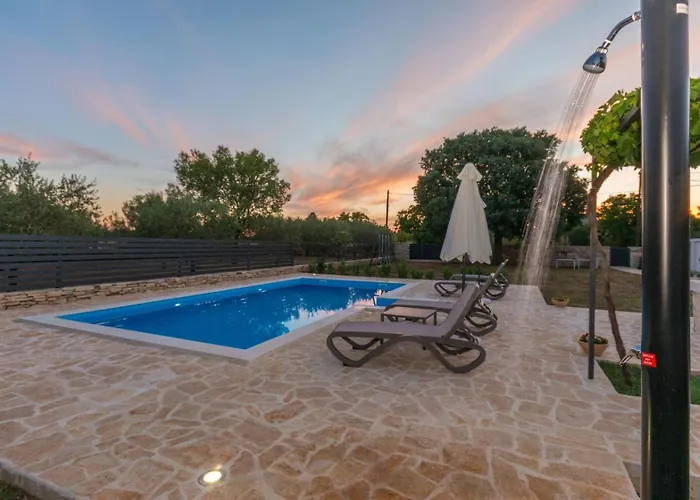 Villa Ka Near Np Krka Waterfalls