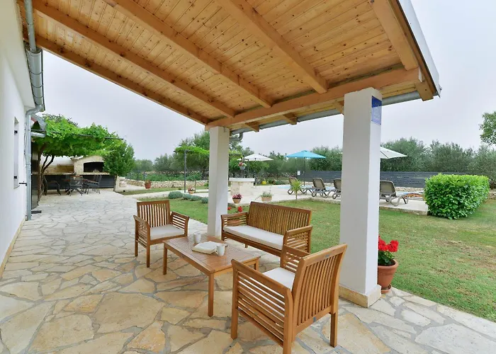 Ka Near Np Krka Waterfalls Villa Oklaj