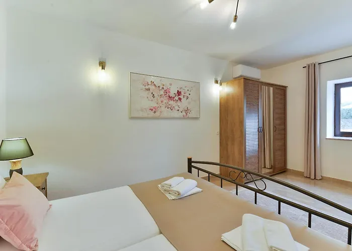 Ka Near Np Krka Waterfalls Villa *