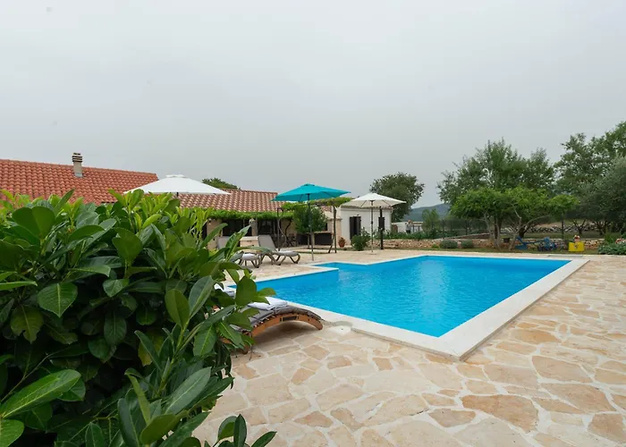 Ka Near Np Krka Waterfalls Villa Oklaj